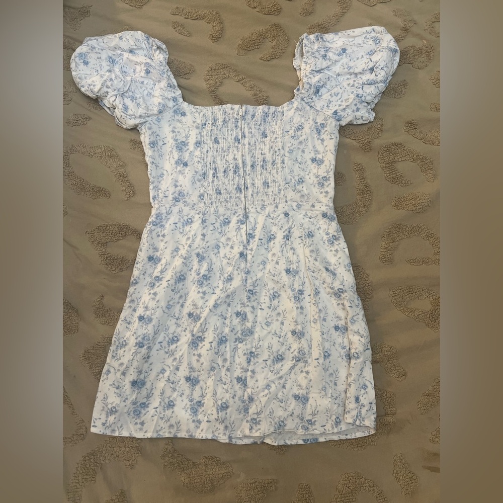 🍰 Francesca’s Blue Floral Puff Sleeve Mini Dress - Picture 10 of 11
